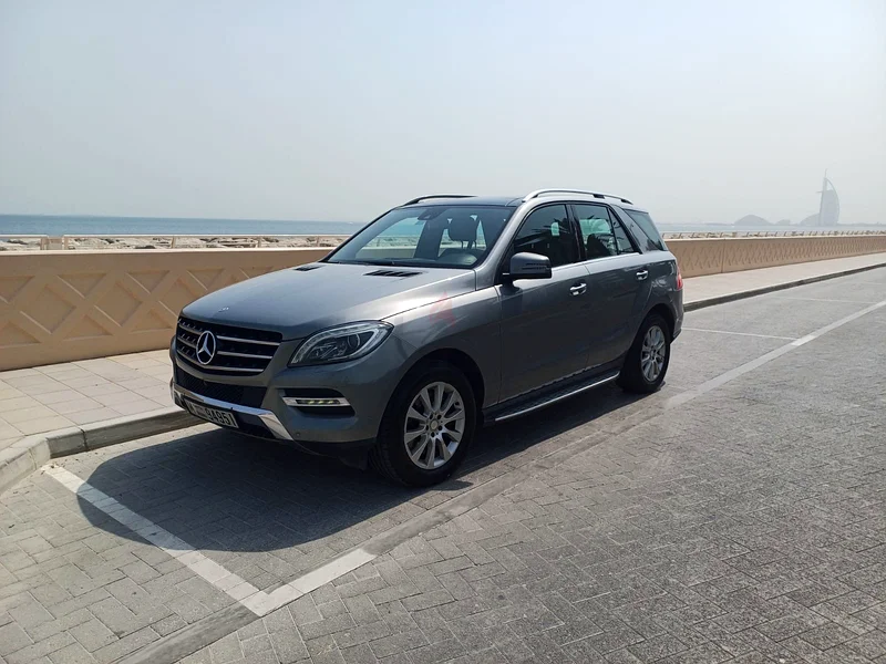 Exceptional Specifications Mercedes Benz ML350 (2014 Model)  
Grey Color, GCC Specifications, Fully Loaded, Soft Close63403707066369111