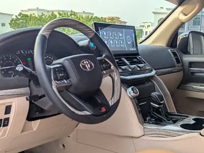 صورة 13 لـ 2014 Toyota LAND CRUISER