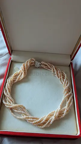 Pearl necklace