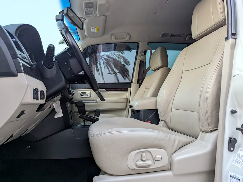 MITSUBISHI PAJERO 2020 GLS V6 3.8L GCC IN EXCELLENT CONDITION63398586748674113