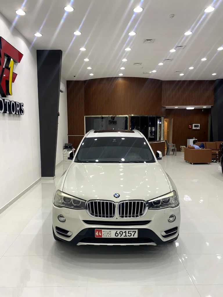 BMW X3 fully optional with panoramic roof, full steering wheel controls, speed limiter, electric mirrors, electric seats, and front fog lights.63405996117891112