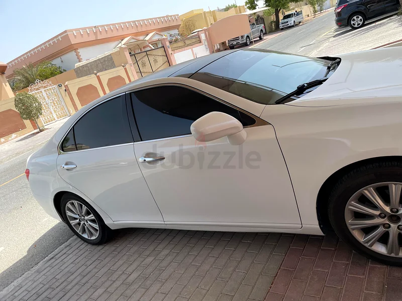 dubai63398653853570110