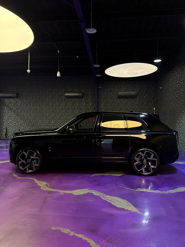 ROLLS-ROYCE CULLINAN BLACK BADGE - 2022 - EUROPE63398531692674112