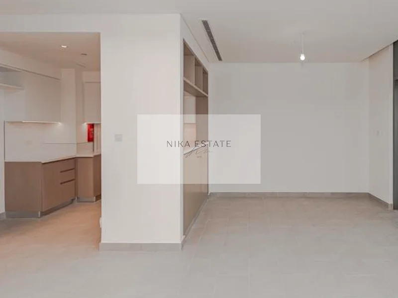 High Floor | Sea View | Tenanted64025379321475114