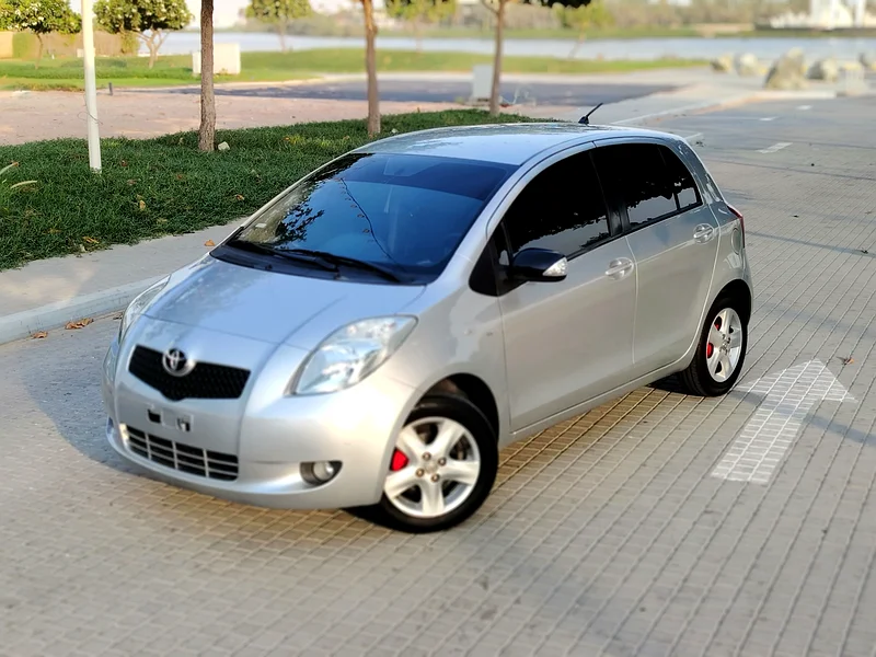 ياريس 2008 المواصفات اليابانية، حالة جديدة بالكامل، كيلومترات قليلة، سيارة عائلية، كاملة التجهيزات مع مقاعد جلدية634123098355221116