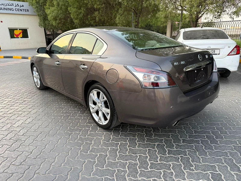 2015 NISSAN MAXIMA FULL OPTION RTA PASS IN VERY GOOD CONDITION63399961939969114