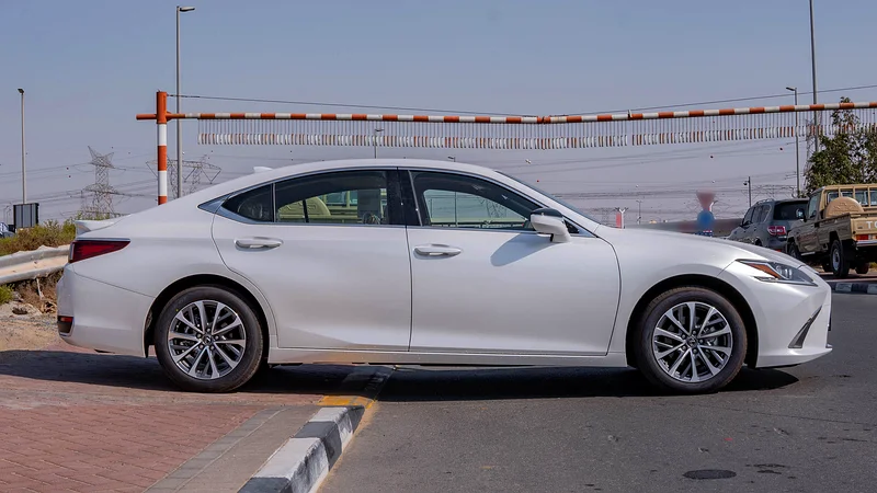 2025 Lexus ES300h 2.5L AT Hybrid63227250857089112