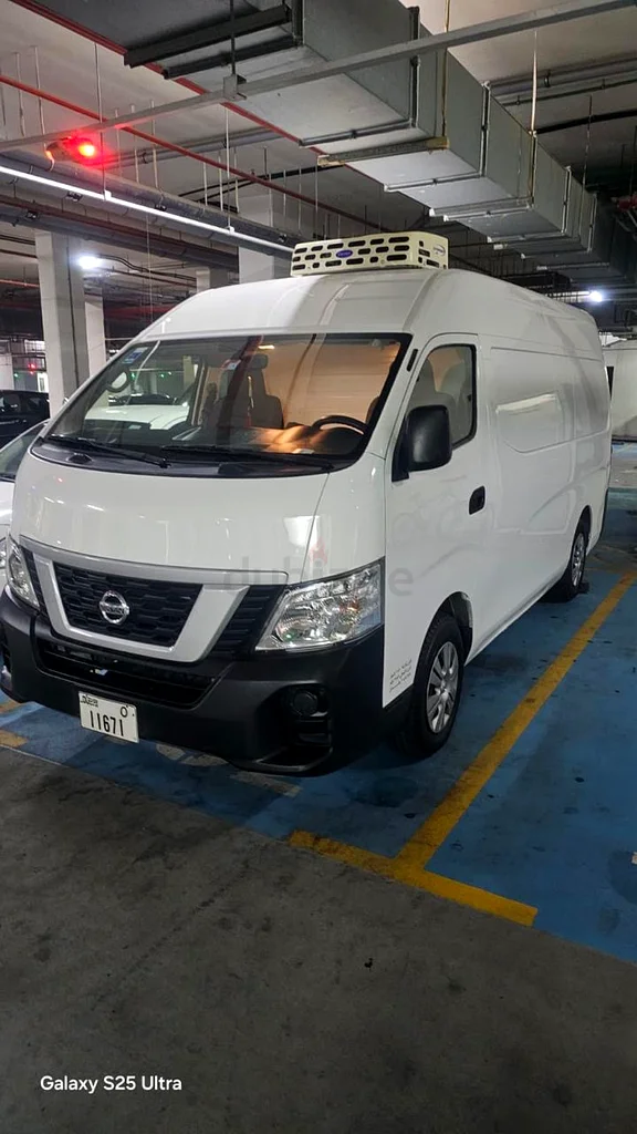 Nissan Urvan 2022 GCC with chiller - Low KM63412537101186111