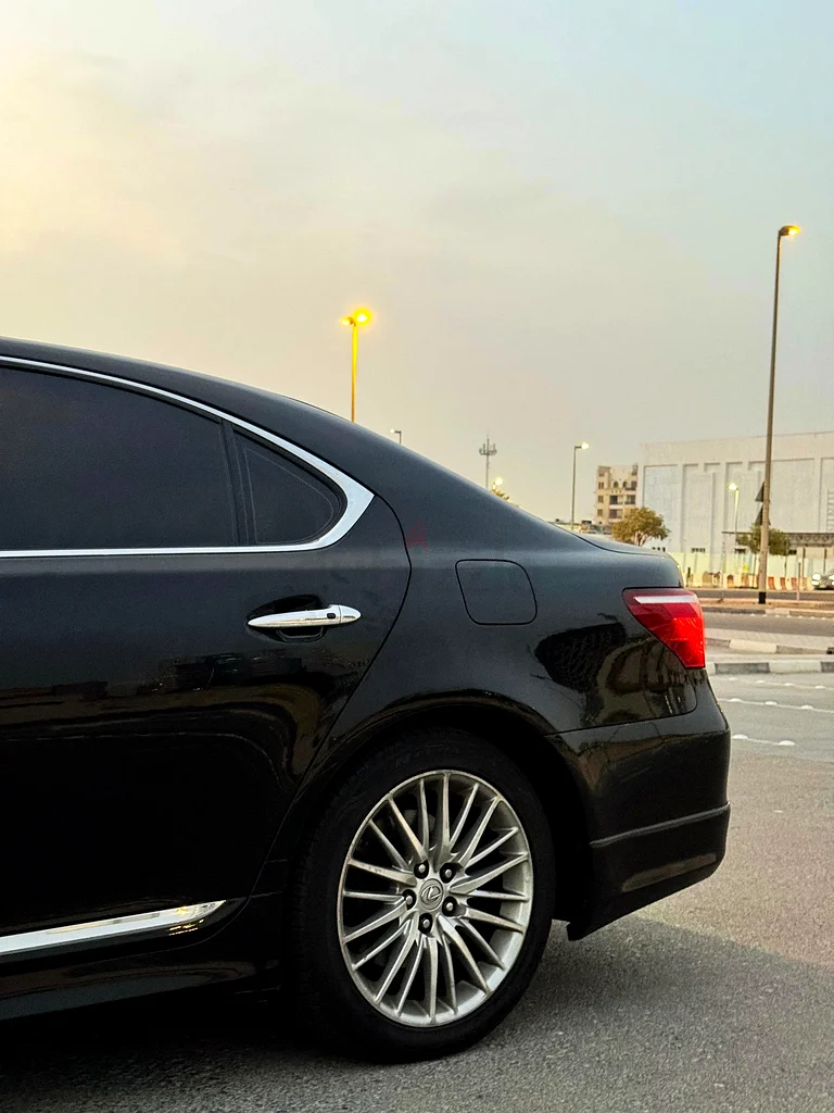 Lexus LS460 201063398644702722114