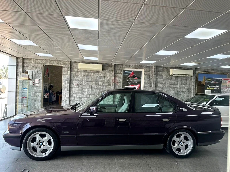 BMW M5 199363406332684929112