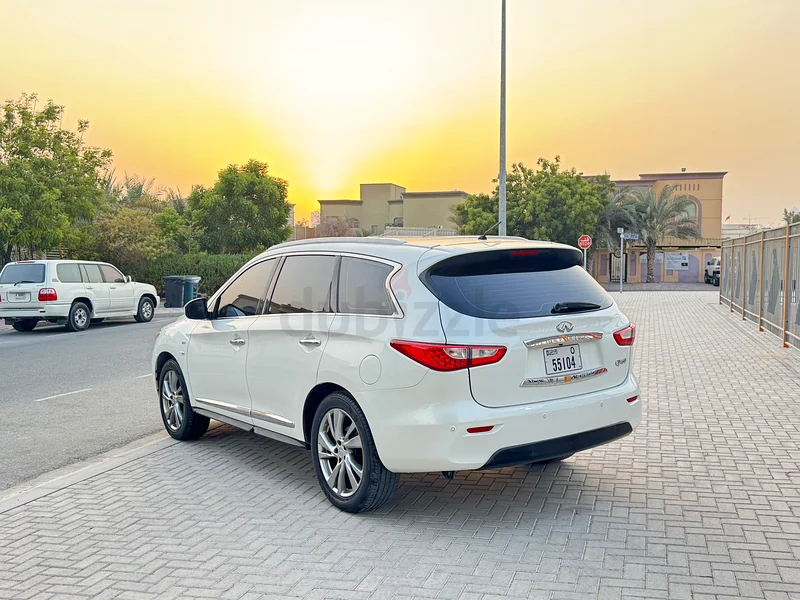 إنفيني QX60 V6 دفع كلي، الفئة الأعلى، بحالة ممتازة، يقودها أجنبي63398552903169114