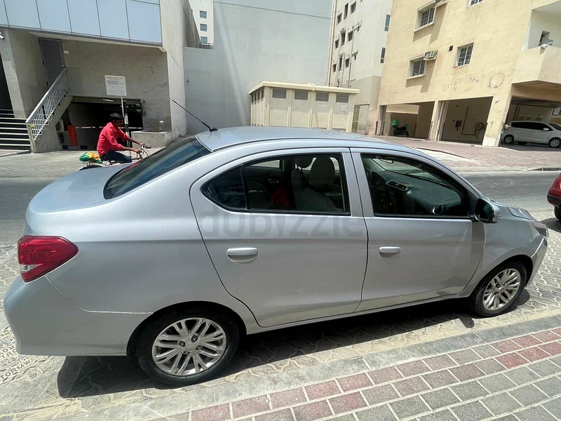 ميتسوبيشي أتراج بعمر افتراضي قصير63398593175171114
