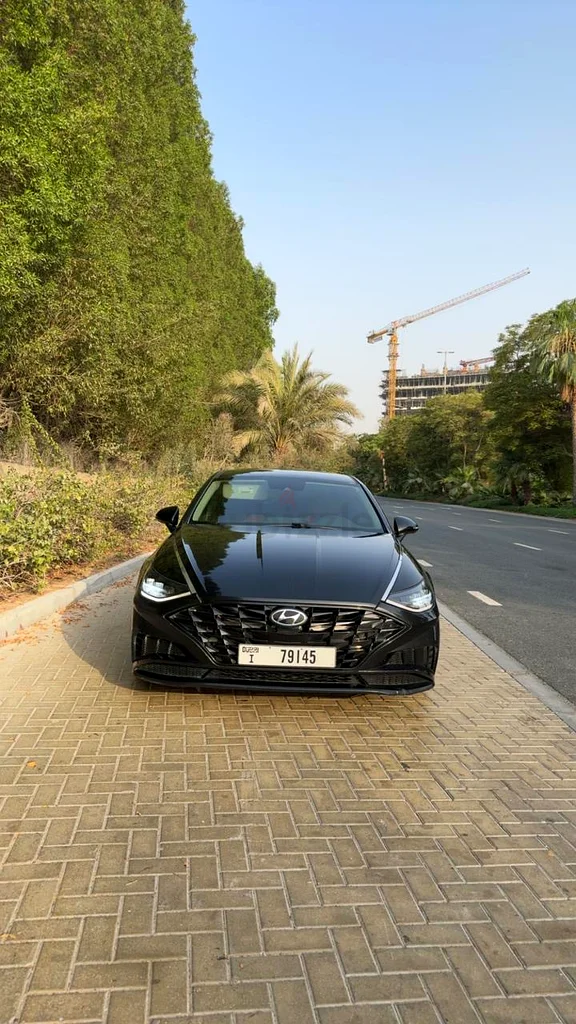 Very clean car well maintain no accident63406912282883112