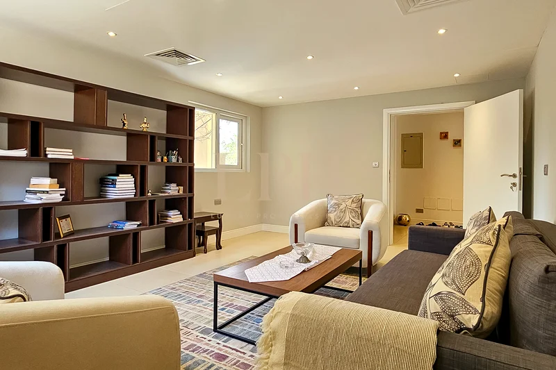 Newly Upgraded | Vacant | Private Pool63917283728257110