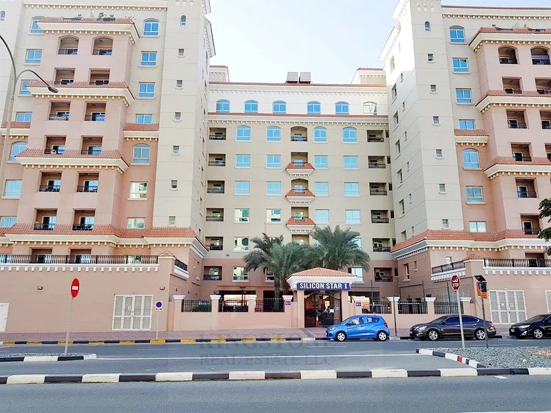 شقة مكونة من غرفتي نوم شاغرة مع إطلالة أمامية للبيع بالقرب من مول سيليكون سنترال (DSO)63977888784899110