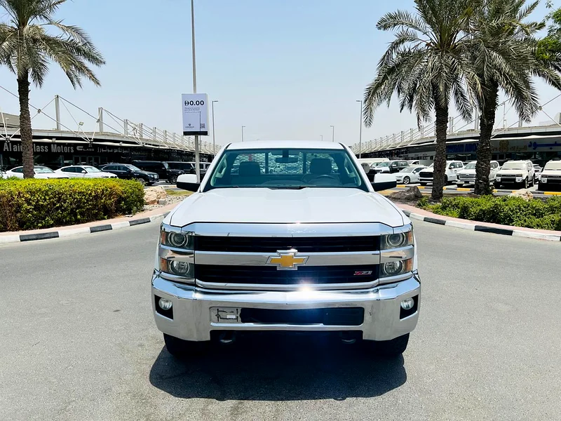 CHEVROLET SILVARADO 2500 HD Z71 OFF ROAD FULL OPTION GCC SINGLE OWNER63398562611841112