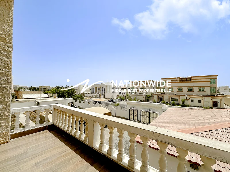 Spacious| Modern Finishes|Prime Area |Best Living63839194258177110
