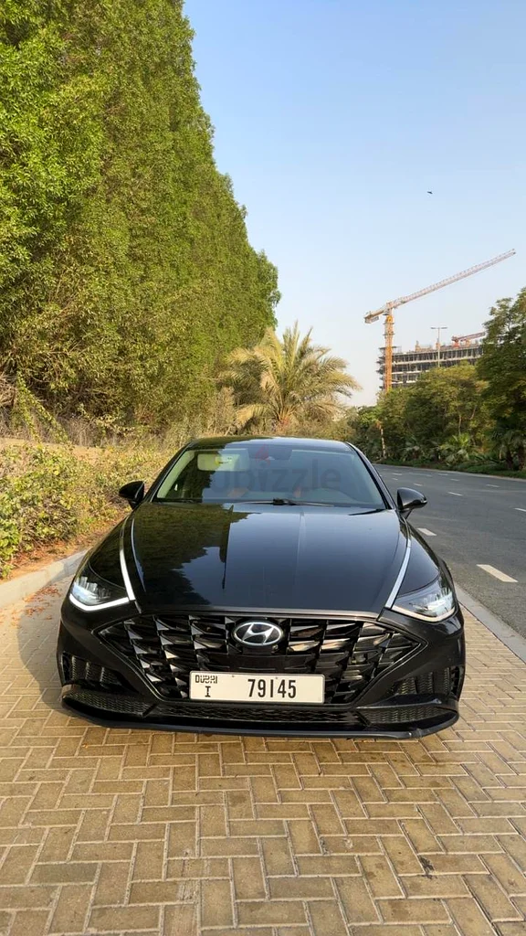 Very clean car well maintain no accident63406912282883113