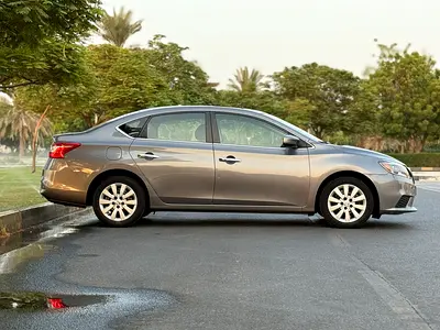 2017 Nissan SENTRA — миниатюра 6