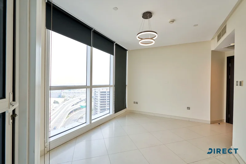 Amazing Location | Fabulous Views | Large Unit64037935455362113
