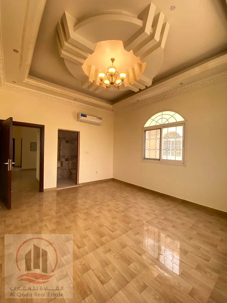 فيلا واسعة للإيجار في المويحة 3، 5 غرف63711781117187114
