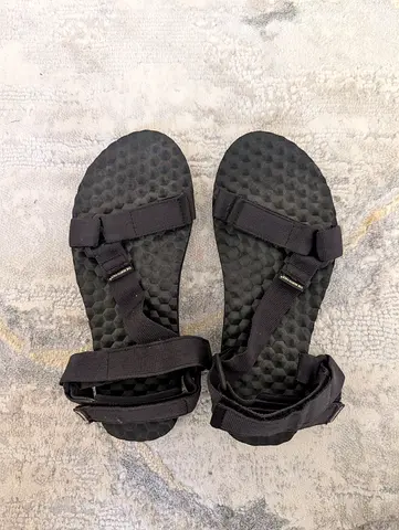 North Face (original) Stylish Black Sandals Perfect for Summer Adventures