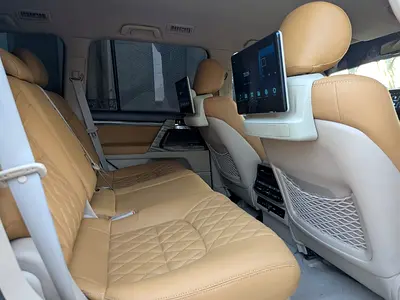 صورة 15 لـ 2014 Toyota LAND CRUISER