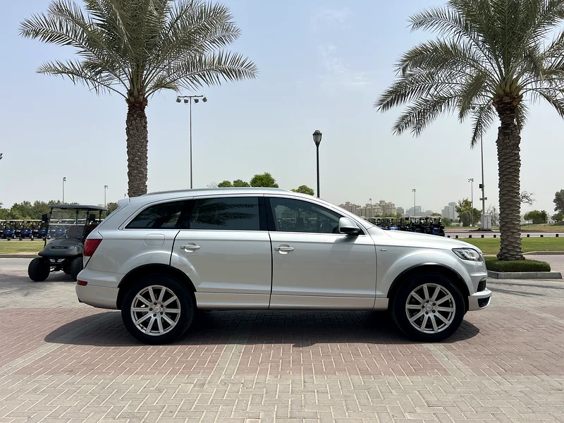 GCC SPECS AUDI Q7 S-LINE63398614954754114
