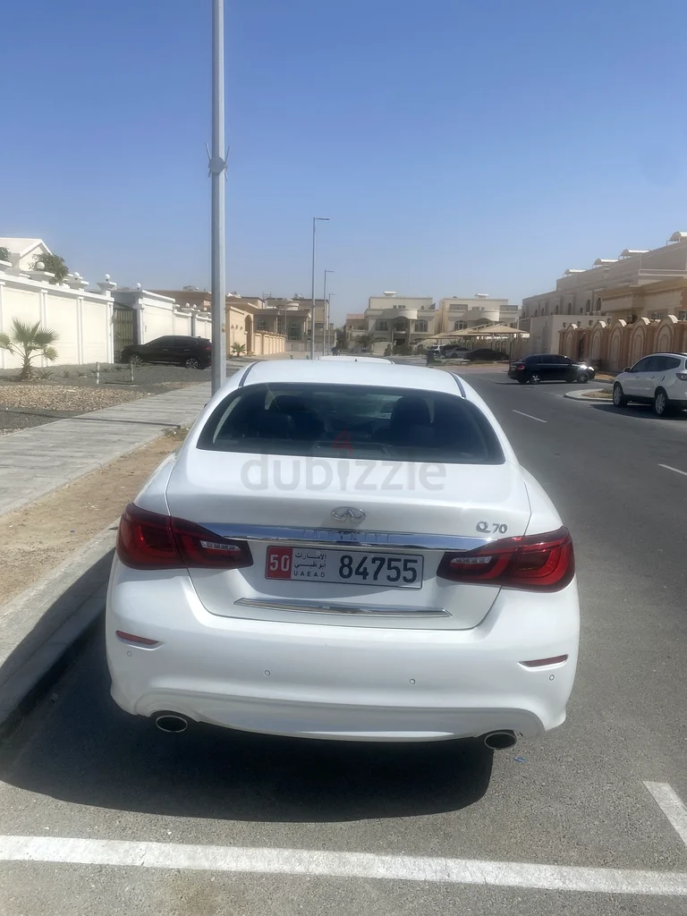 Infinite Q70 Gcc full options63398548662018111