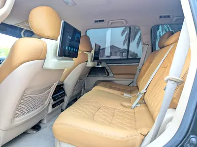 صورة 14 لـ 2014 Toyota LAND CRUISER