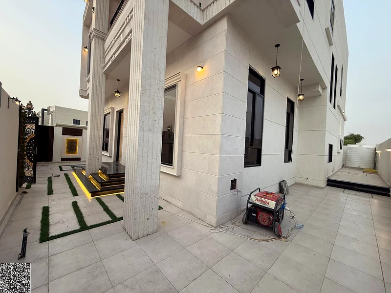 فيلا للبيع بسعر يشمل رسوم التسجيل - تشطيب شخصي فاخر جدًا - ملكية حرة لجميع الجنسيات63910205798019113