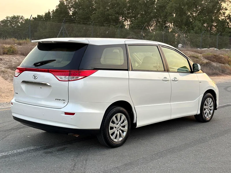 GCC 2015 FREE ACCIDENT FAST OWNER LOW MILEAGE 142000KM 7 SEAT EXCELLENT CONDITION63399942284931112