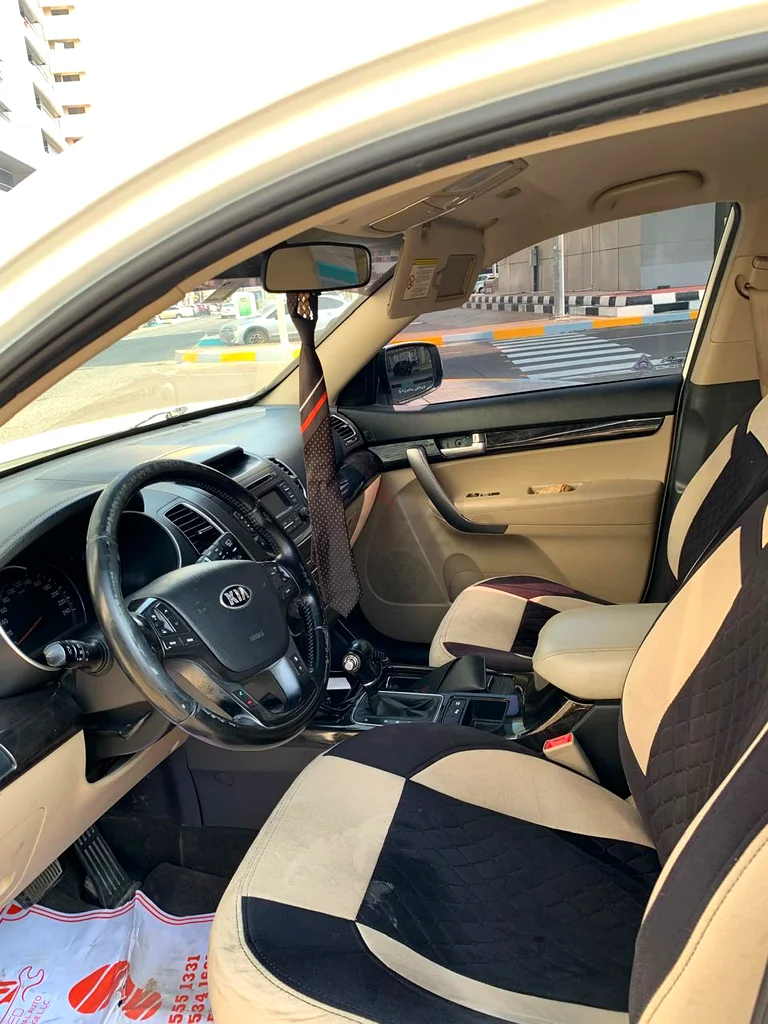 Kia sorento 2014 model Good condition car Abudhabi63398629018241112