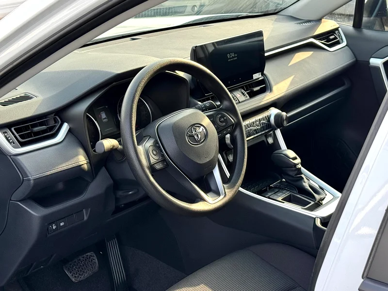Standard 2.0L Petrol 2025 Export Price @ 71,500 AED63401305691265114