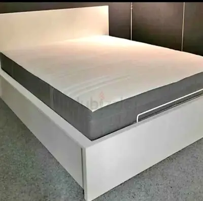 Ikea king size hydraulic bed with Ikea mattress