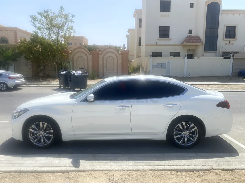 Infinite Q70 Gcc full options63398548662018112