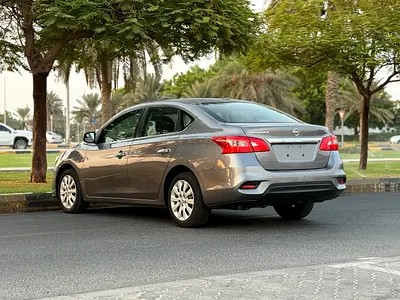 2017 Nissan SENTRA — миниатюра 9