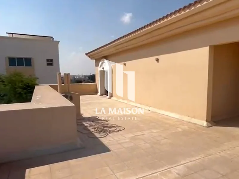 نشاط تجاري | موقع متميز | حتى 100 نشاط63402804009473112