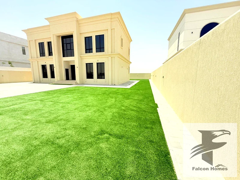 Brand New | 5BR Majestic Villa + Maid | Big Garden63736149720195112
