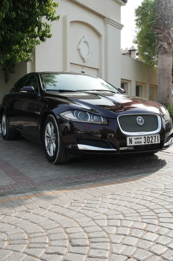 2012 Jaguar XF 3.0 V6 one owner from new63398481575169112