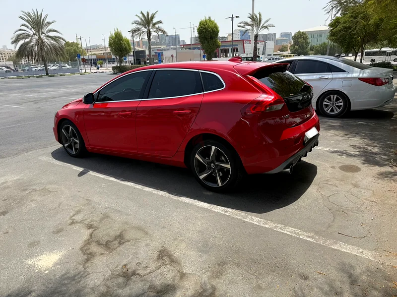 Volvo V40 in great condition priced reasonably63407356181763114