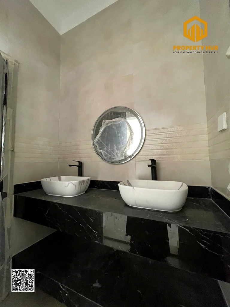 🏡 5BHK Villa for Sale in Helio 1 | Prime Location | AED 1.47M63892693051010114