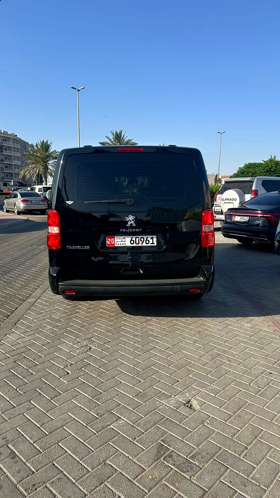 بيجو ترافيلر في آي بي63398485723650112
