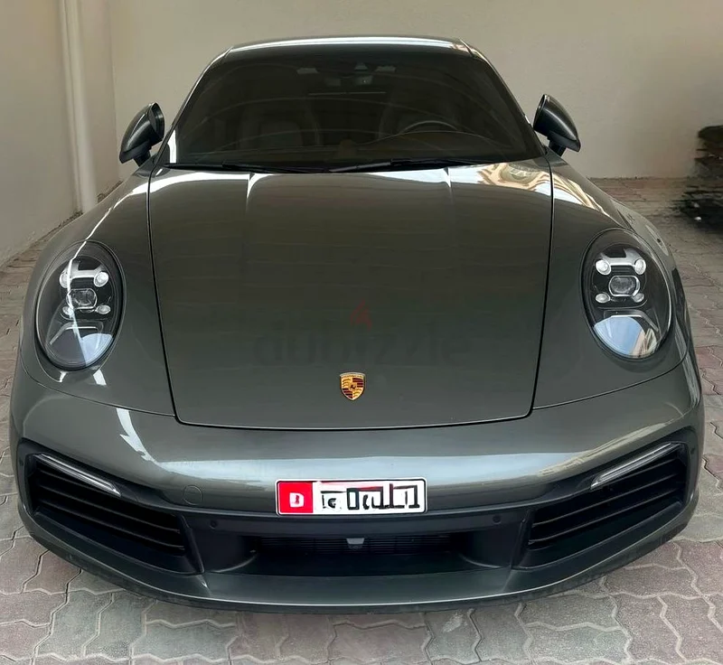Porsche 911 Carrera 2024 | Aventurine Green Metallic | 5-Year Extended Warranty Service.63398650556034112