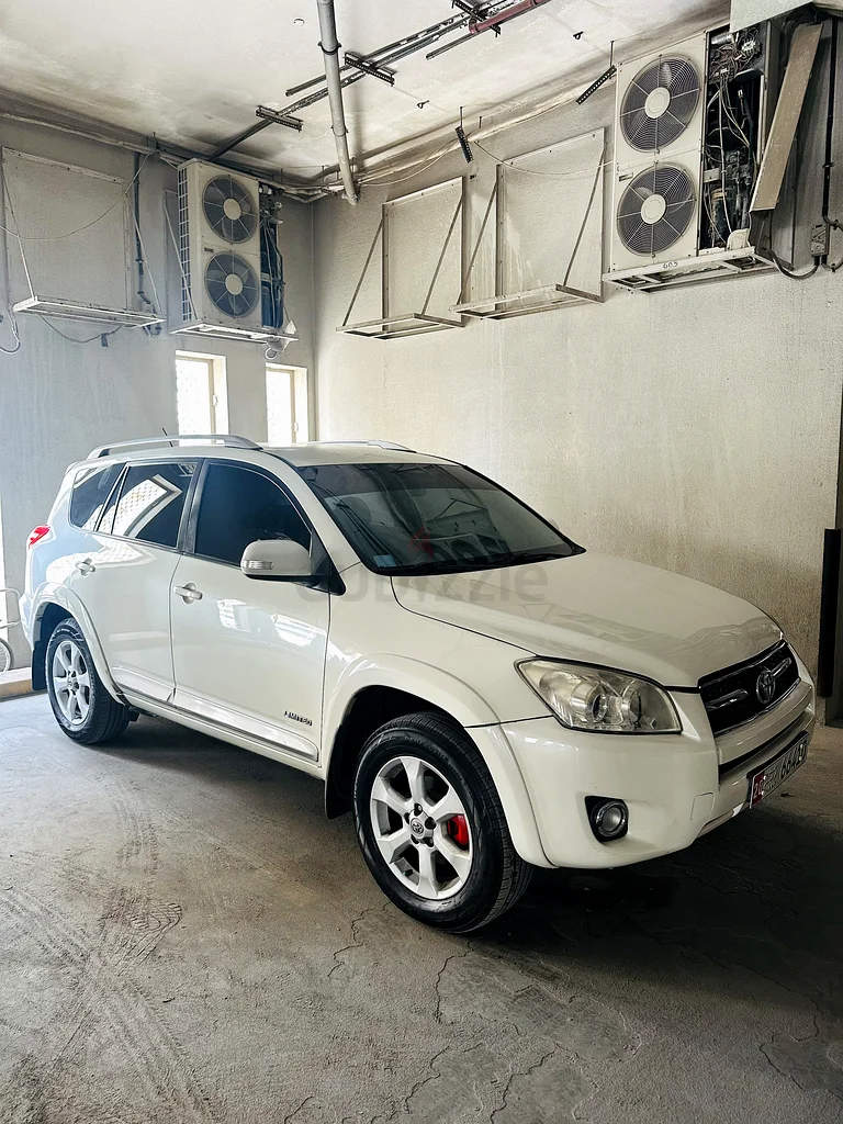Toyota Rav4 Limited Edition 201263401304511106111