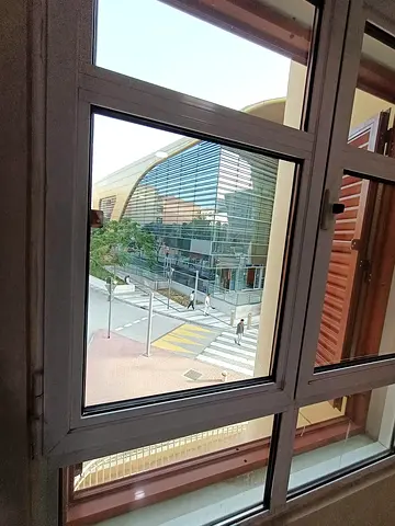10 Second Walk to Metro and Bus Stop Partition Room for Indian Male Professionals.