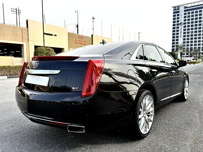 CADILLAC XTS / 2014 / GCC / 2 KEYS / ORIGINAL PAINT / AGENCY MAINTAINED / PERFECT CONDITION63407355723010112