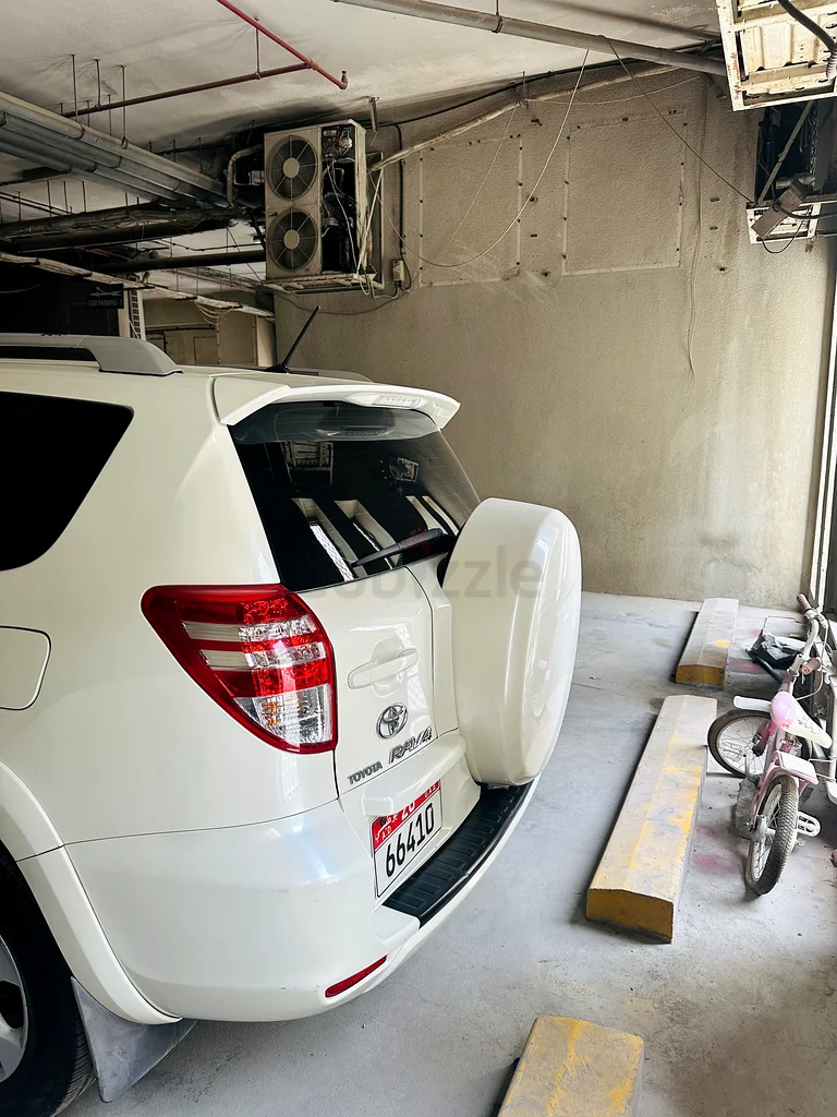 Toyota Rav4 Limited Edition 201263401304511106113