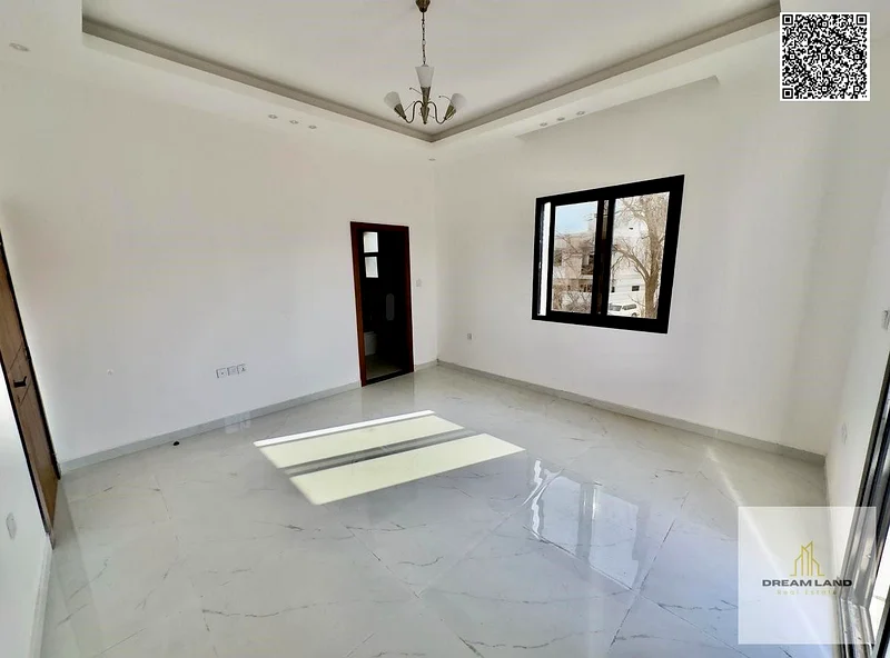 في سعر رائع، فيلا من 3 غرف نوم، تشمل رسوم التسجيل، في منطقة الهيليو 2، تشطيب فاخر جدًا، ملكية حرة، وتمويل بنكي.63912050745987114