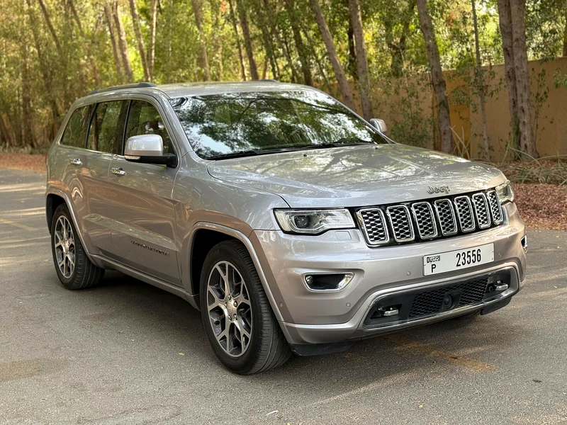 JEEP GRAND CHEROKEE OVERLAND V8 5.7 GCC SINGLE OWNER FULL SERVICE HISTORY AVAILABLE ORGINAL PAINT63398469310211111